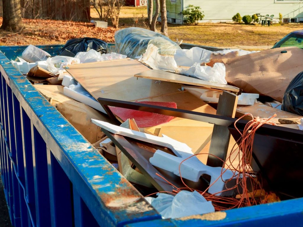 Acworth's Favorite Junk Removal Crew! 